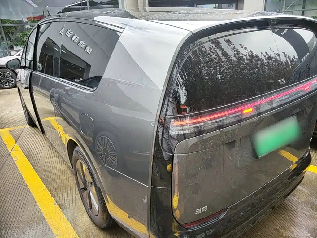 Li Auto Li MEGA — миниатюра 5