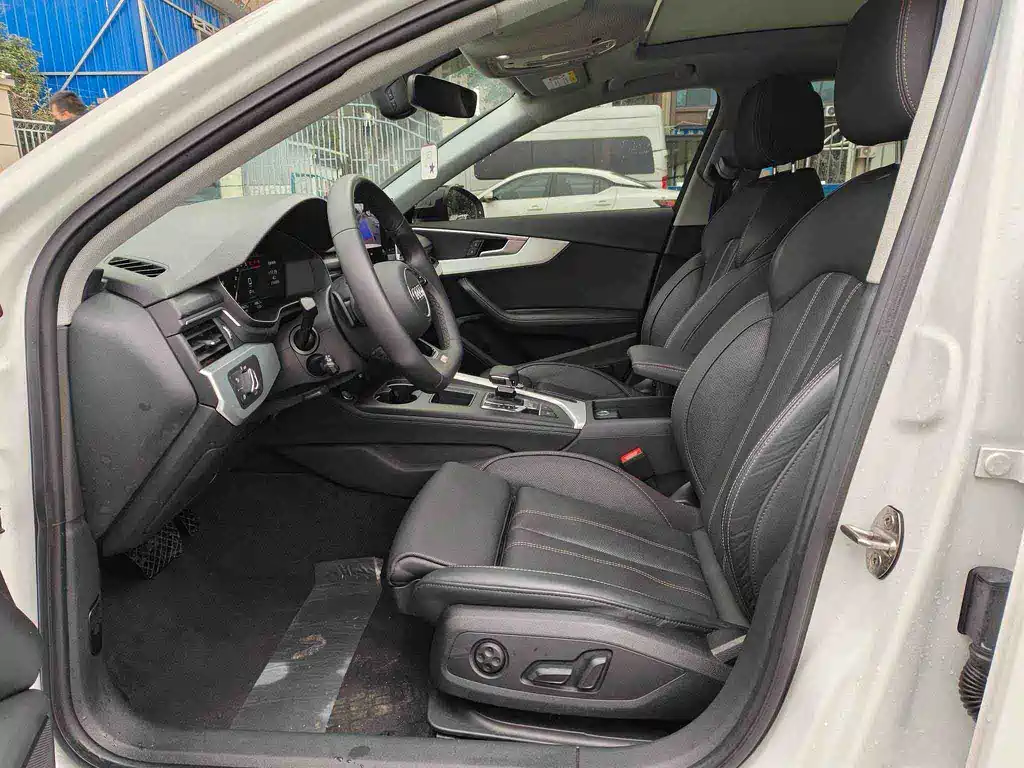 Audi A4L 2022 40 TFSI Luxury