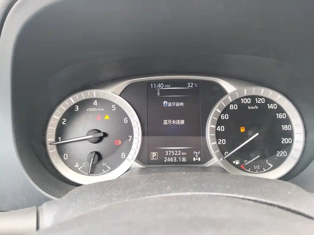 Nissan Terra — миниатюра 9