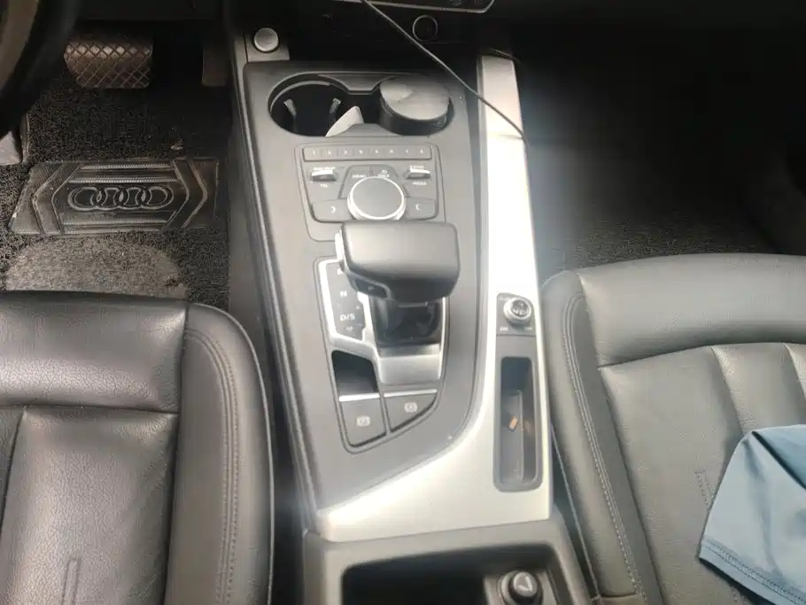 Audi A4 (Import) — миниатюра 16