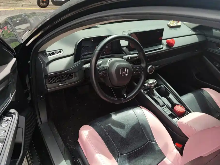 Honda Accord — миниатюра 12