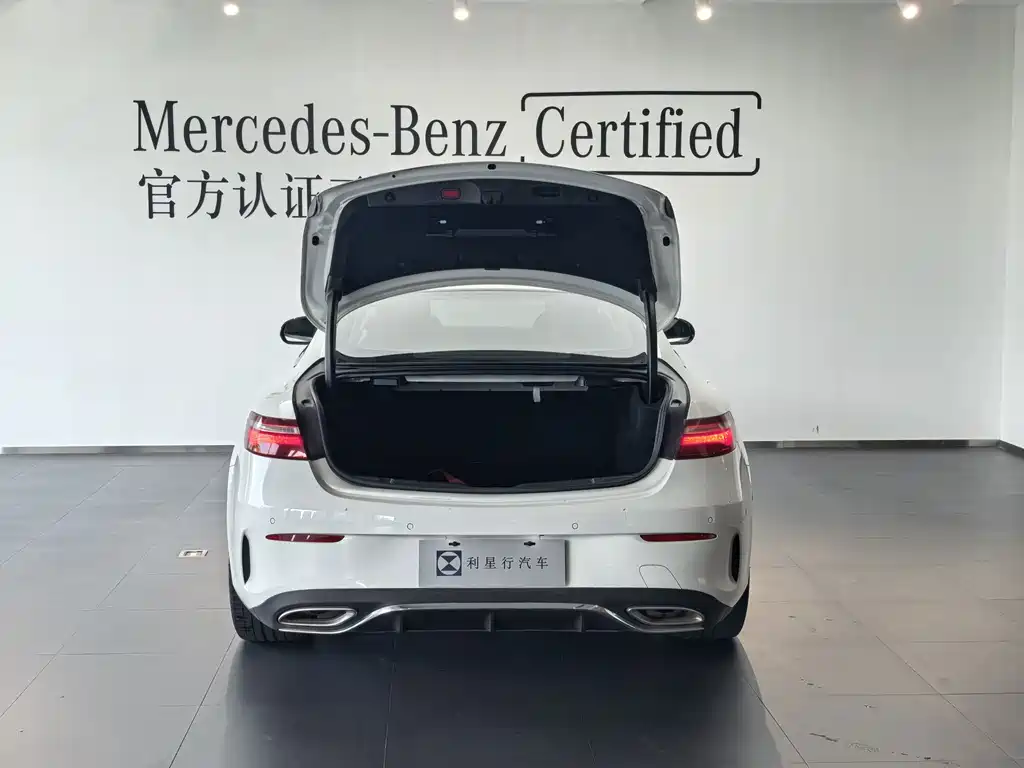 Mercedes-Benz E-Class (Import) — миниатюра 13