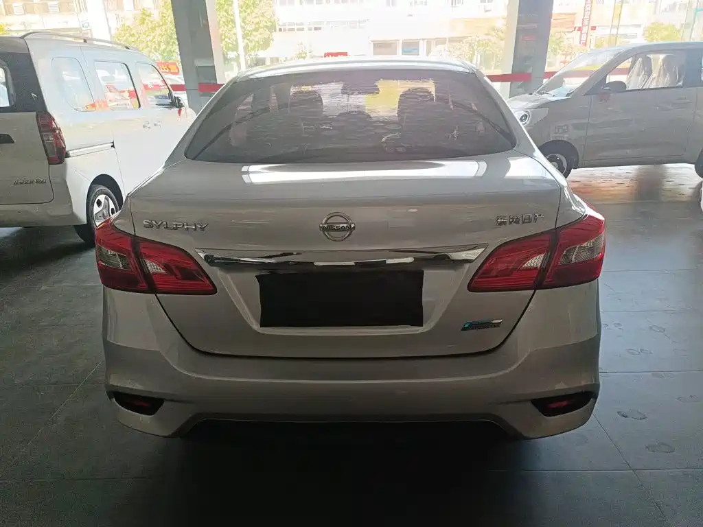 Nissan Sylphy — миниатюра 6