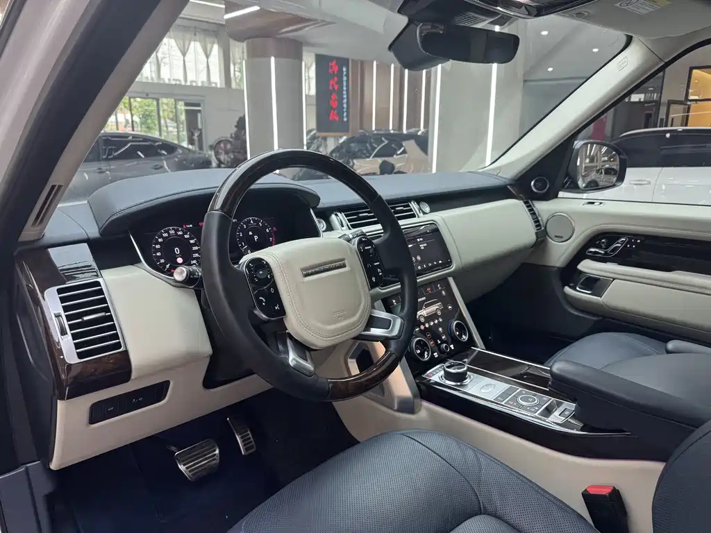Land Rover Range Rover — миниатюра 12