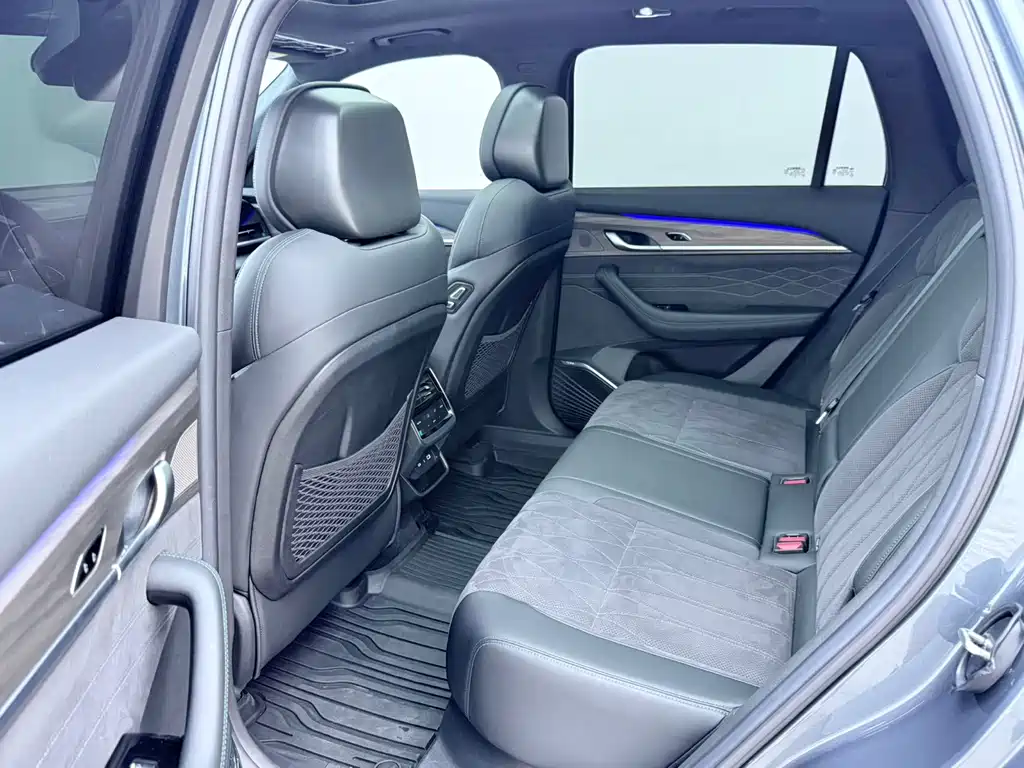 Geely Xingyue L — миниатюра 9