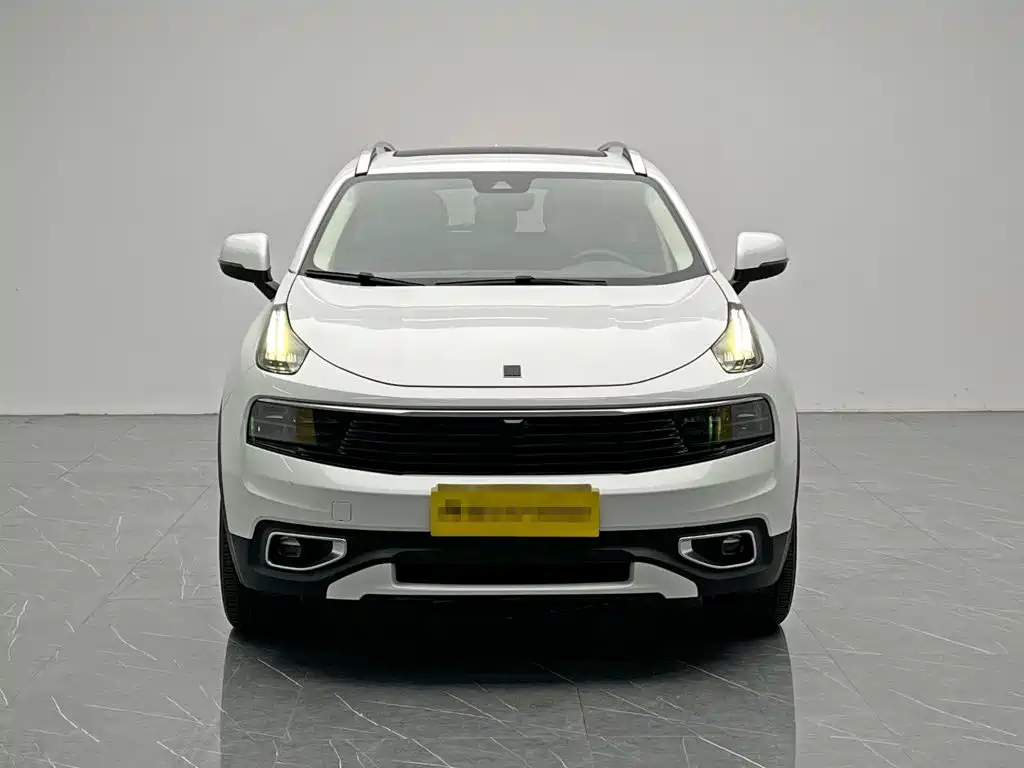 Lynk & Co 01 — миниатюра 2