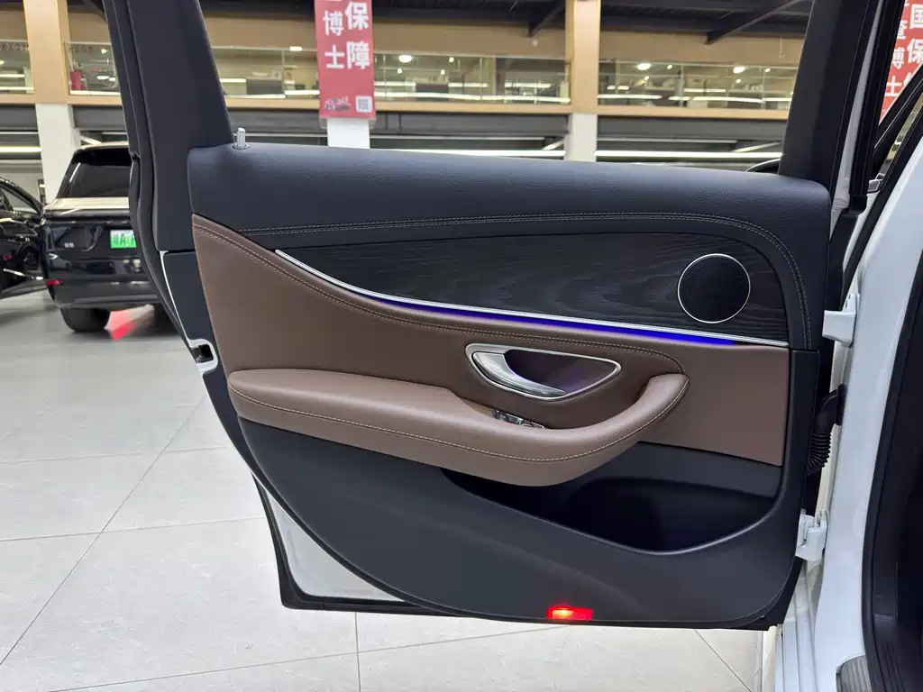 Mercedes-Benz E-Class New Energy — миниатюра 13