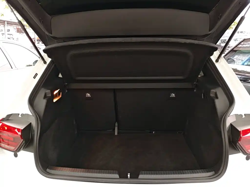 Volkswagen ID.3 — миниатюра 19
