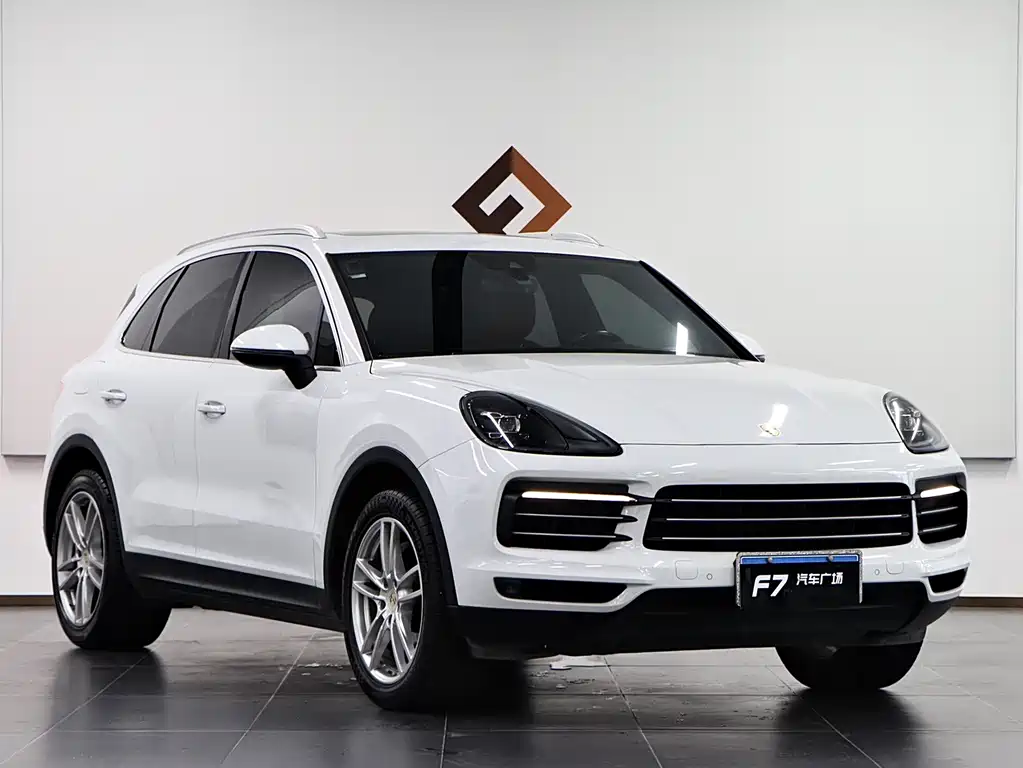 Porsche Cayenne — миниатюра 3