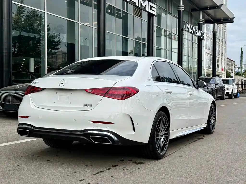 Mercedes-Benz C-Class — миниатюра 5
