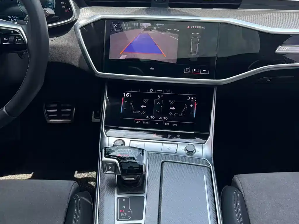 Audi A6L — миниатюра 8