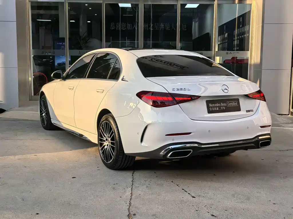 Mercedes-Benz C-Class — миниатюра 10