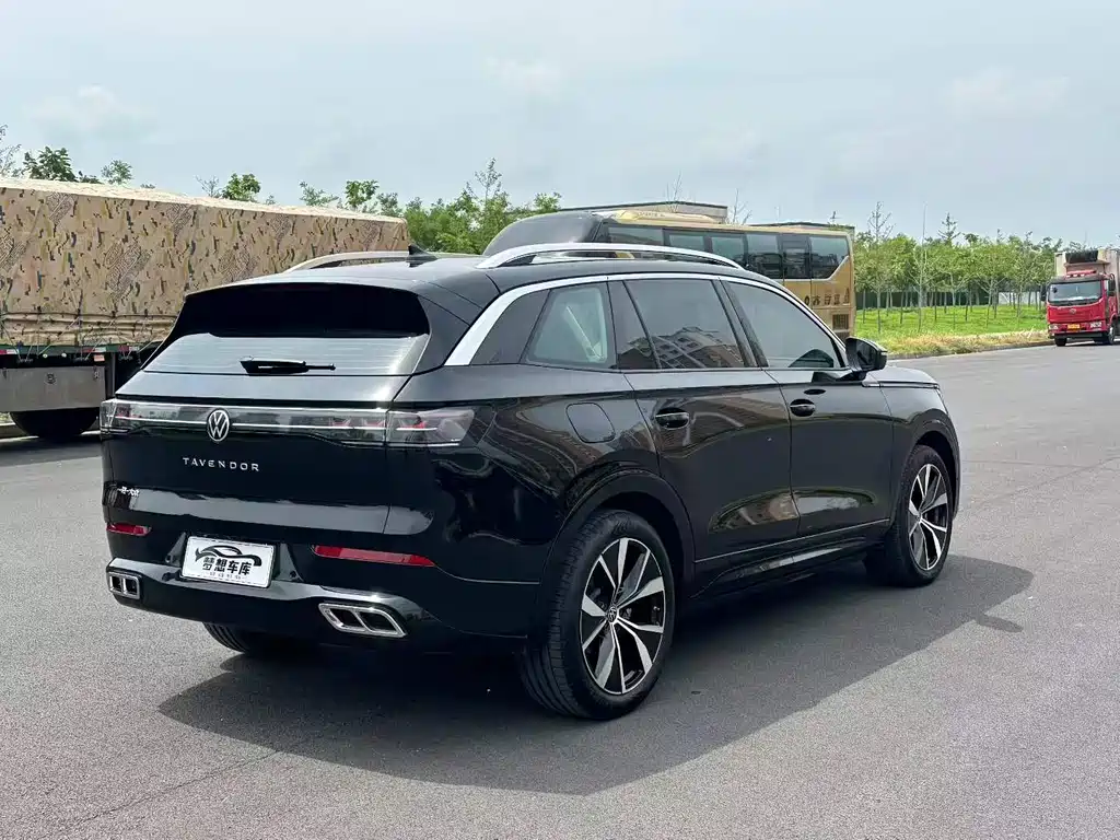 Volkswagen Tavendor 2024 380TSI R-Line