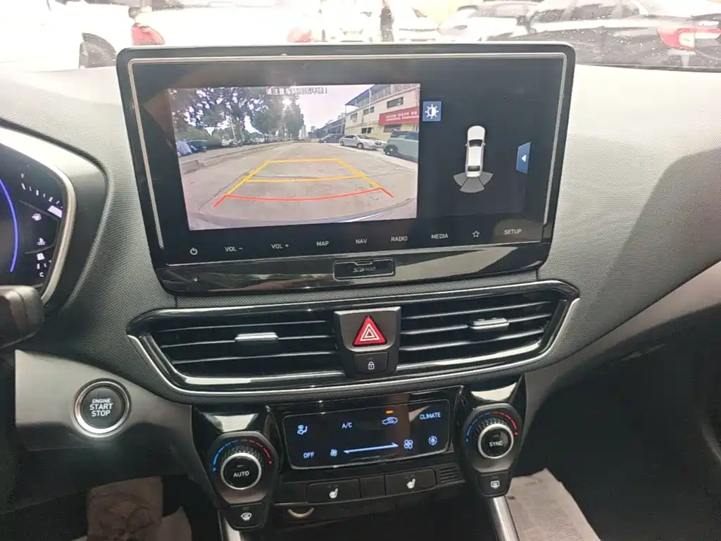 Hyundai Fista — миниатюра 13