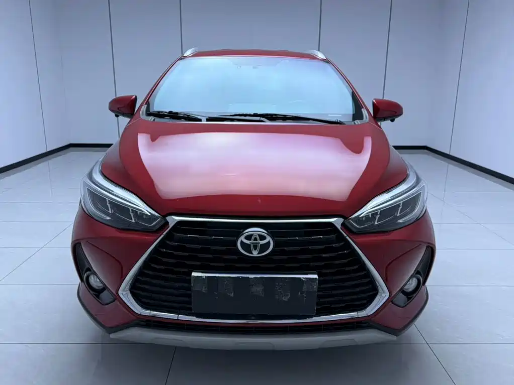 Toyota Yaris L — миниатюра 2