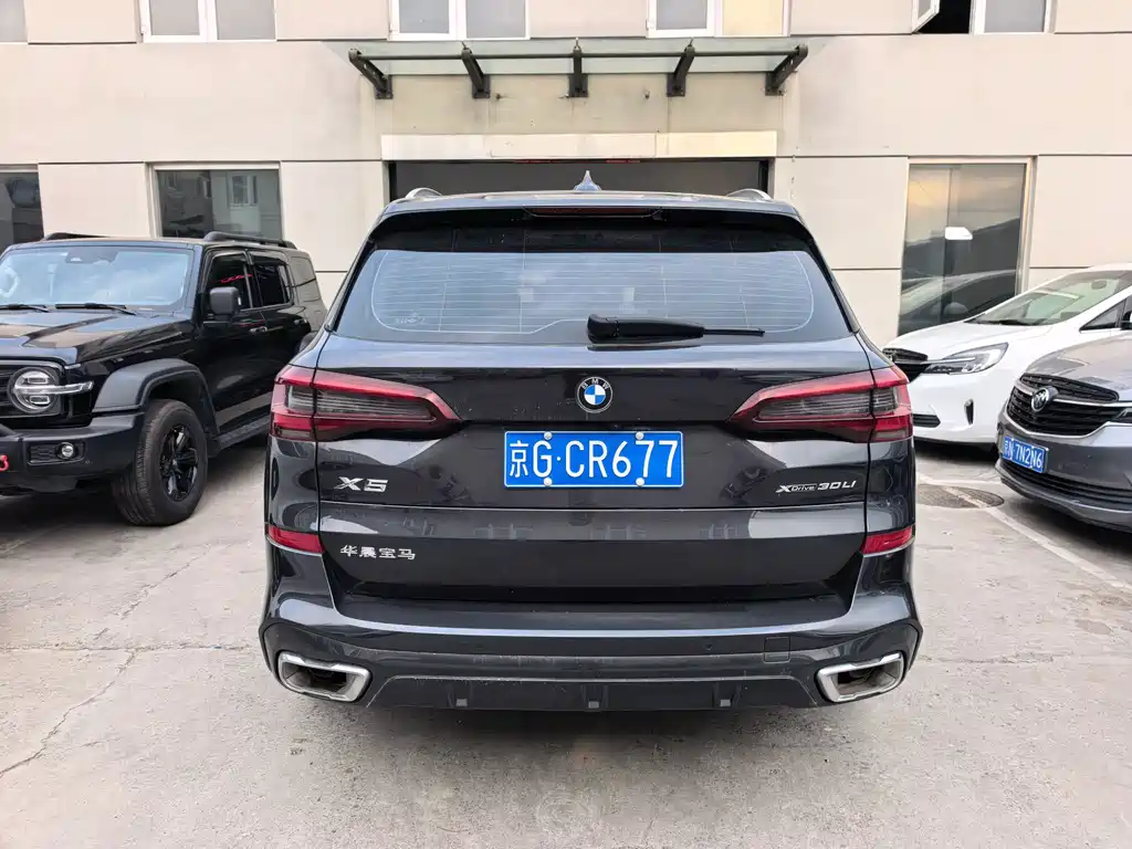 BMW X5 — миниатюра 11