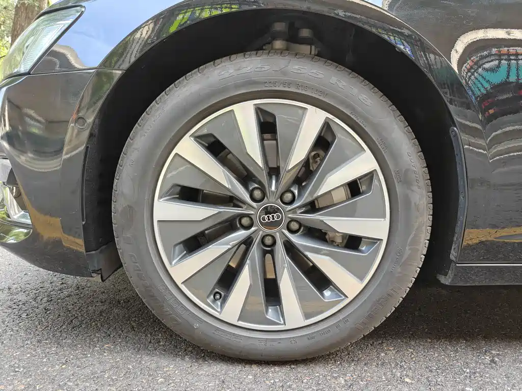 Audi A6L — миниатюра 6