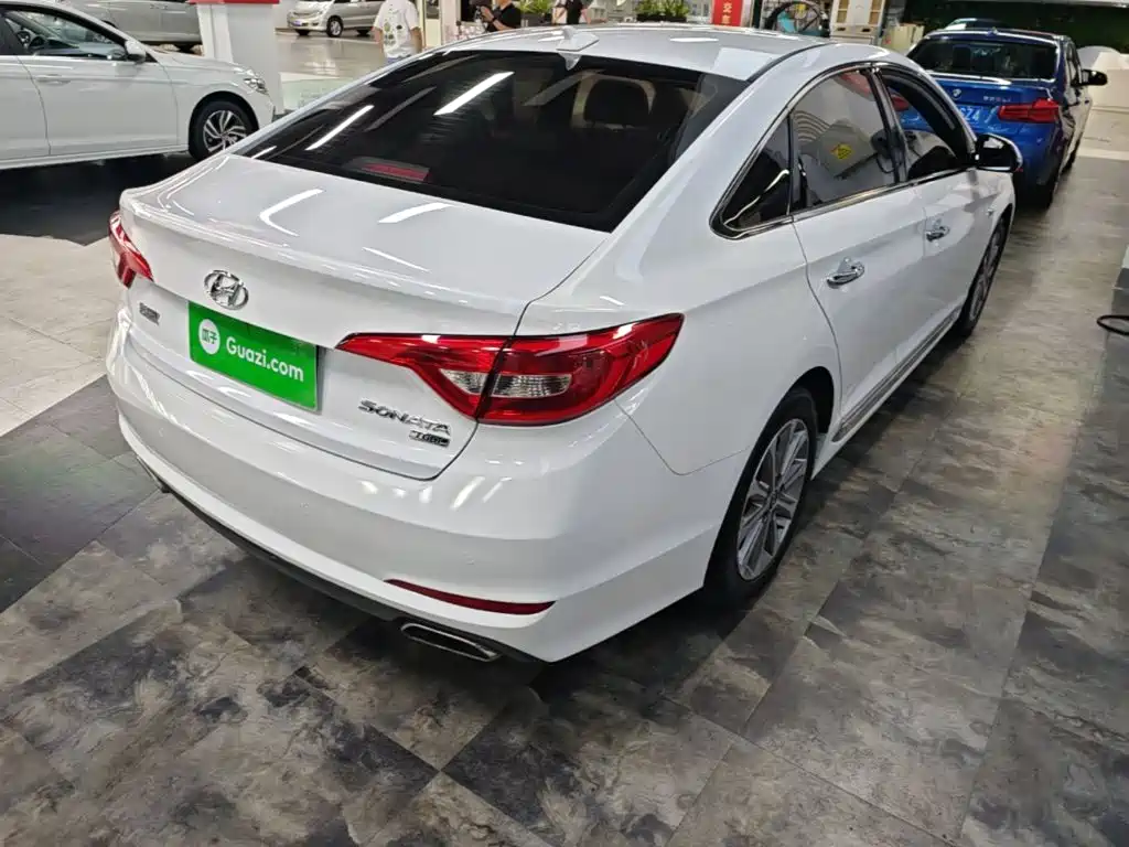 Hyundai Sonata — миниатюра 7