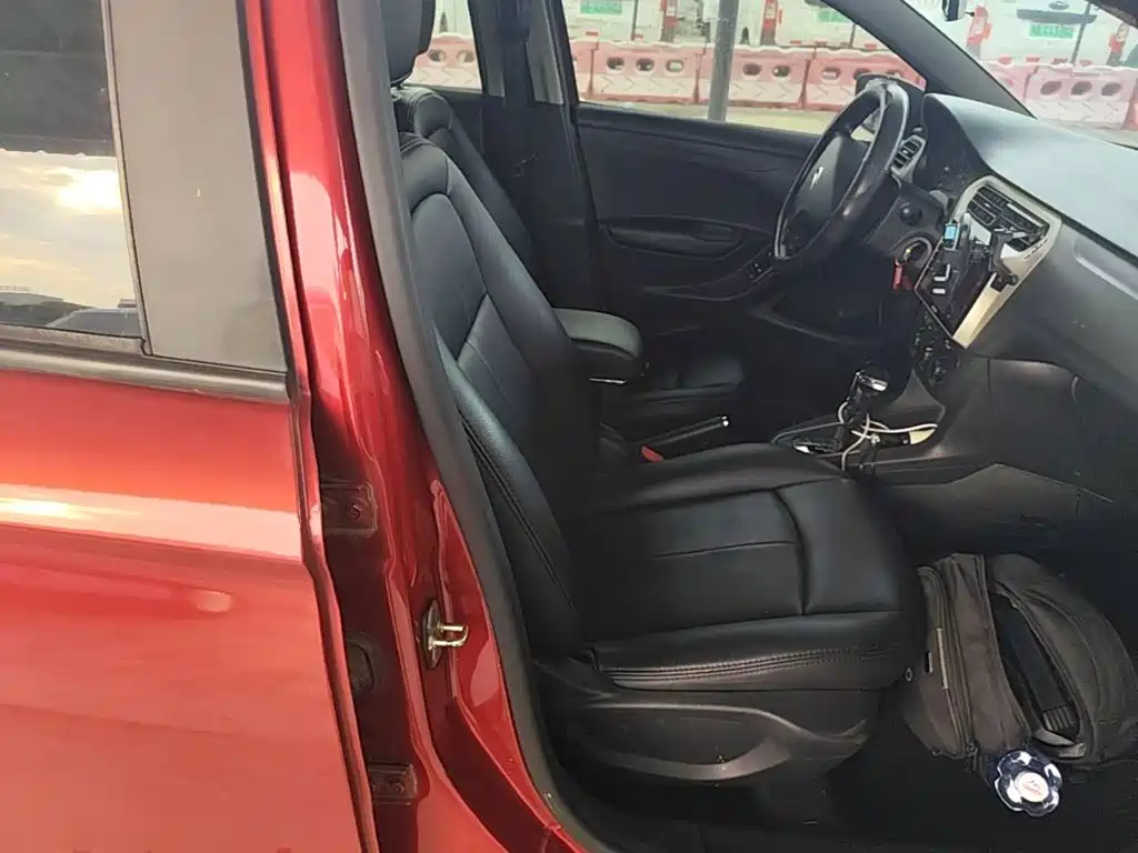 Citroen Elysee — миниатюра 25
