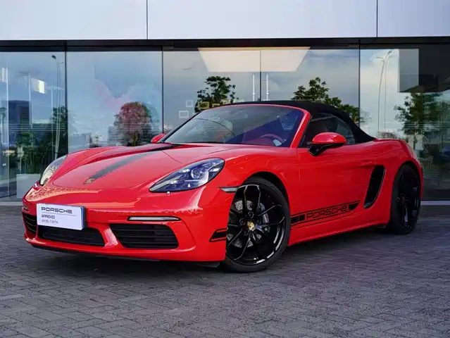 PORSCHE 718 2025