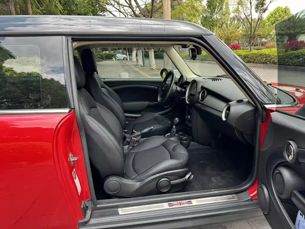 MINI Mini Clubman — миниатюра 7