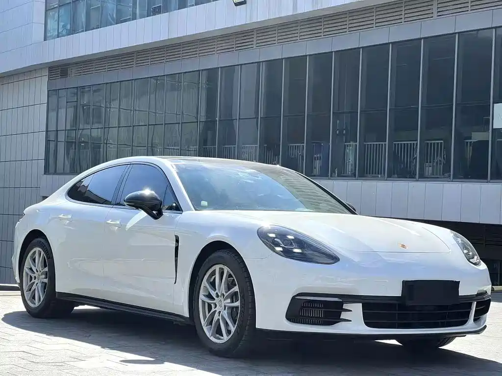 Porsche Panamera — миниатюра 3