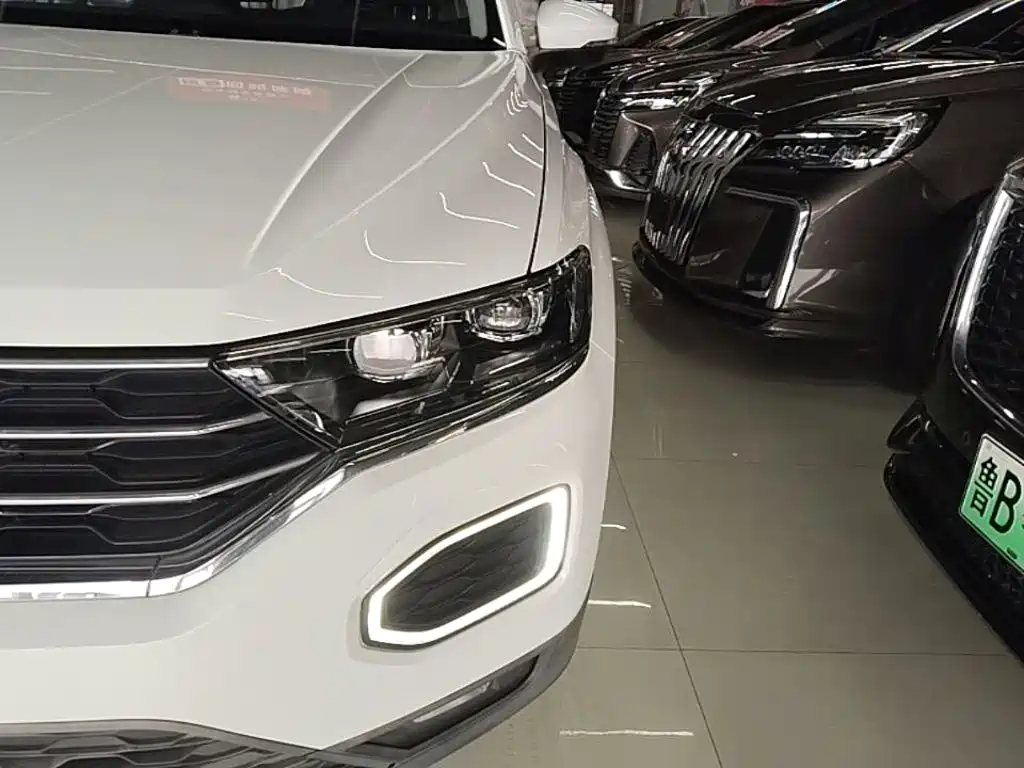 Volkswagen T-Roc — миниатюра 24