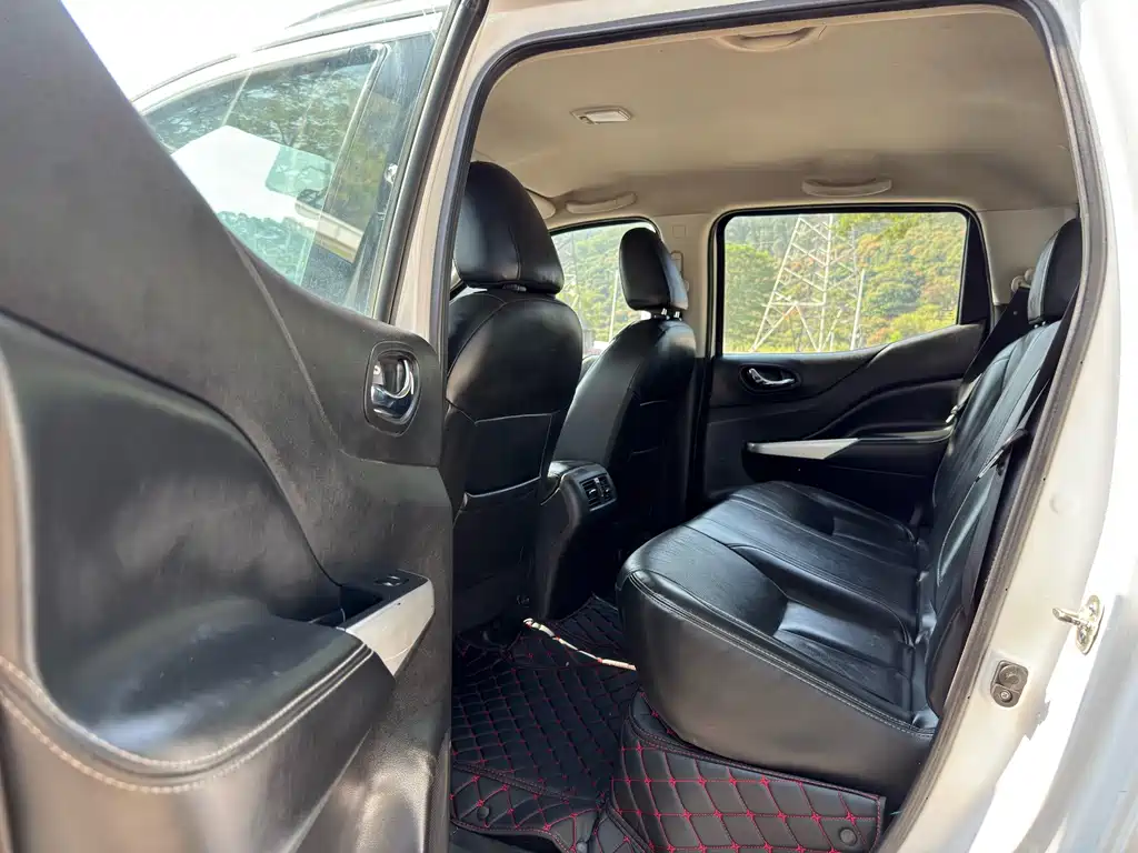 Nissan Navara — миниатюра 11