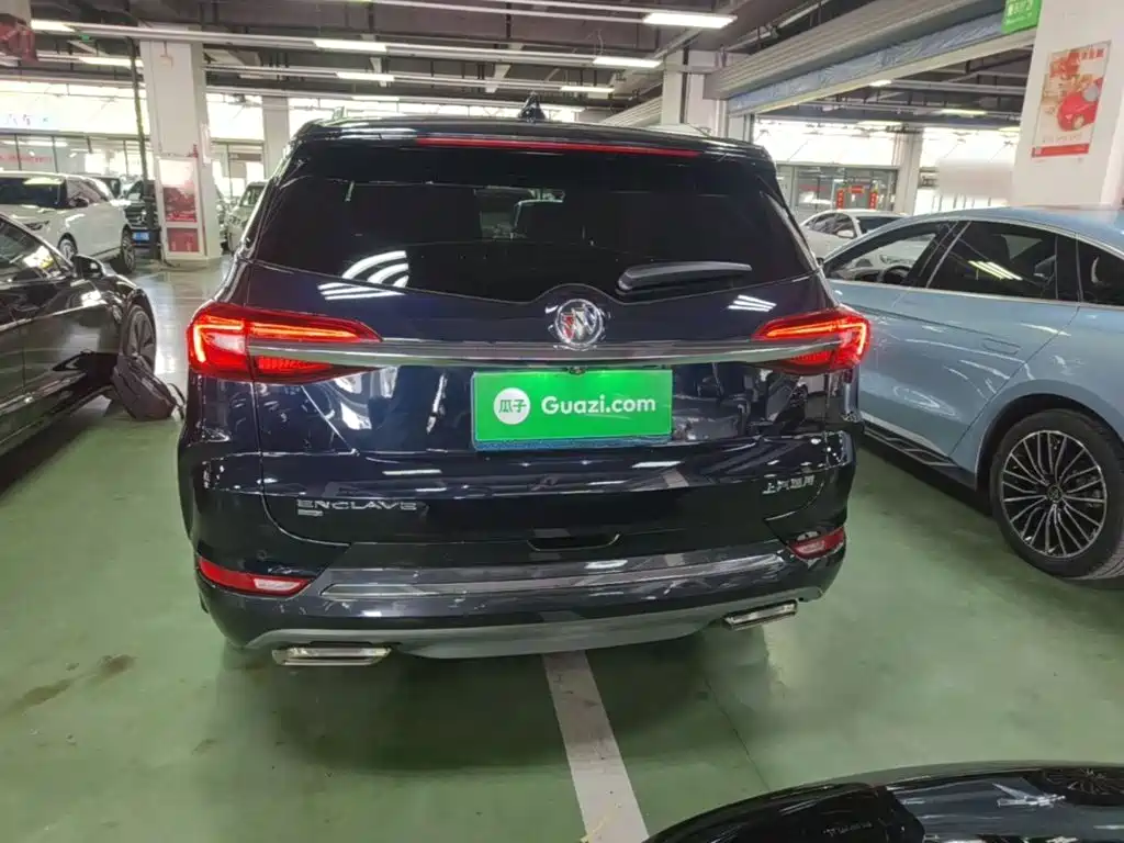 Buick Enclave — миниатюра 6