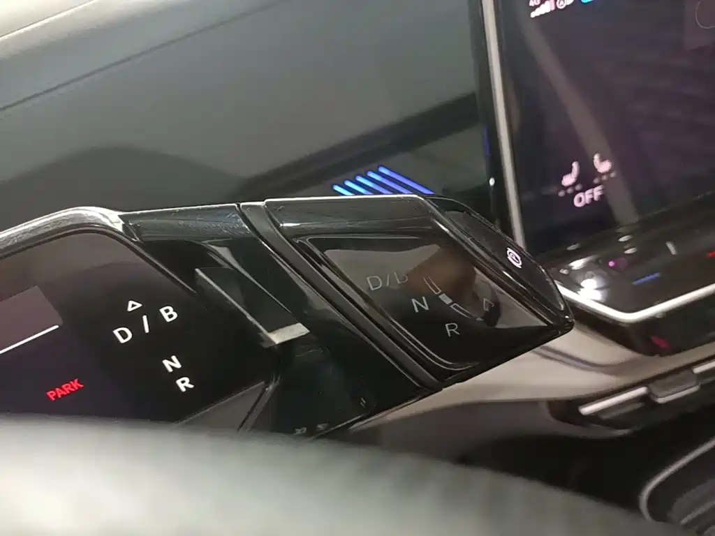 Volkswagen ID.6 Crozz — миниатюра 14