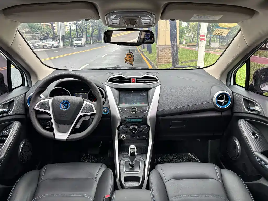 BYD Yuan EV — миниатюра 5