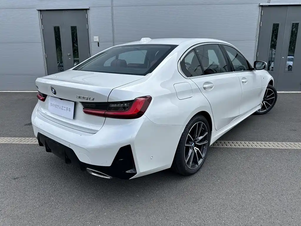 BMW 3 Series — миниатюра 3