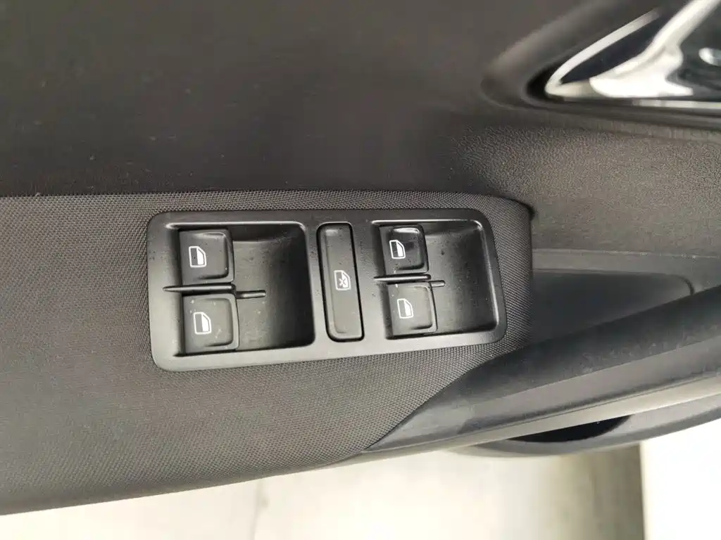Volkswagen Polo — миниатюра 9