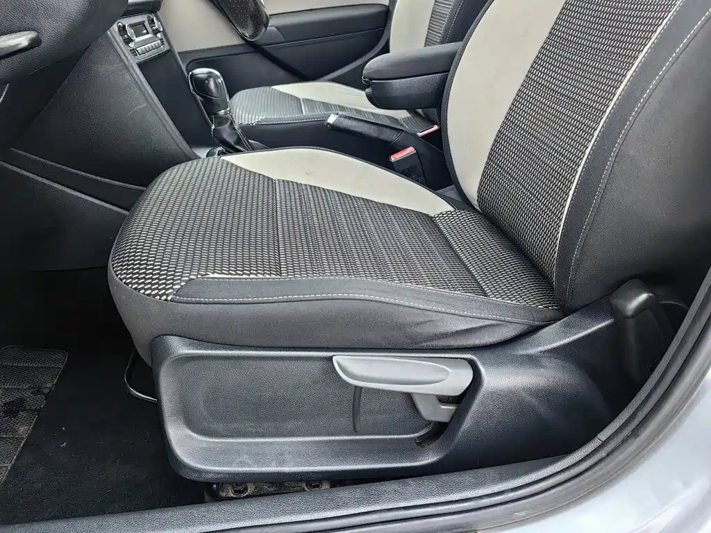 Volkswagen Polo — миниатюра 20