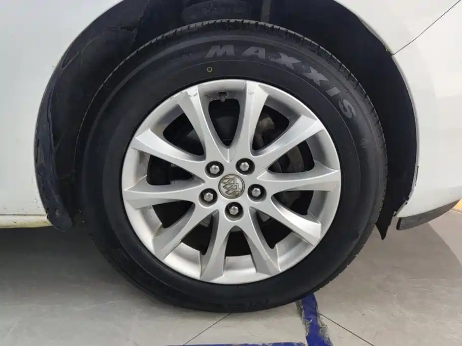 Buick Excelle — миниатюра 6