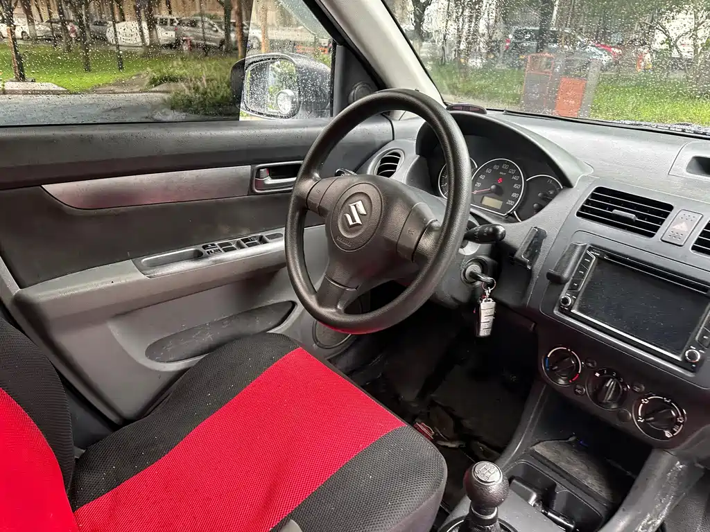 Suzuki Swift — миниатюра 16