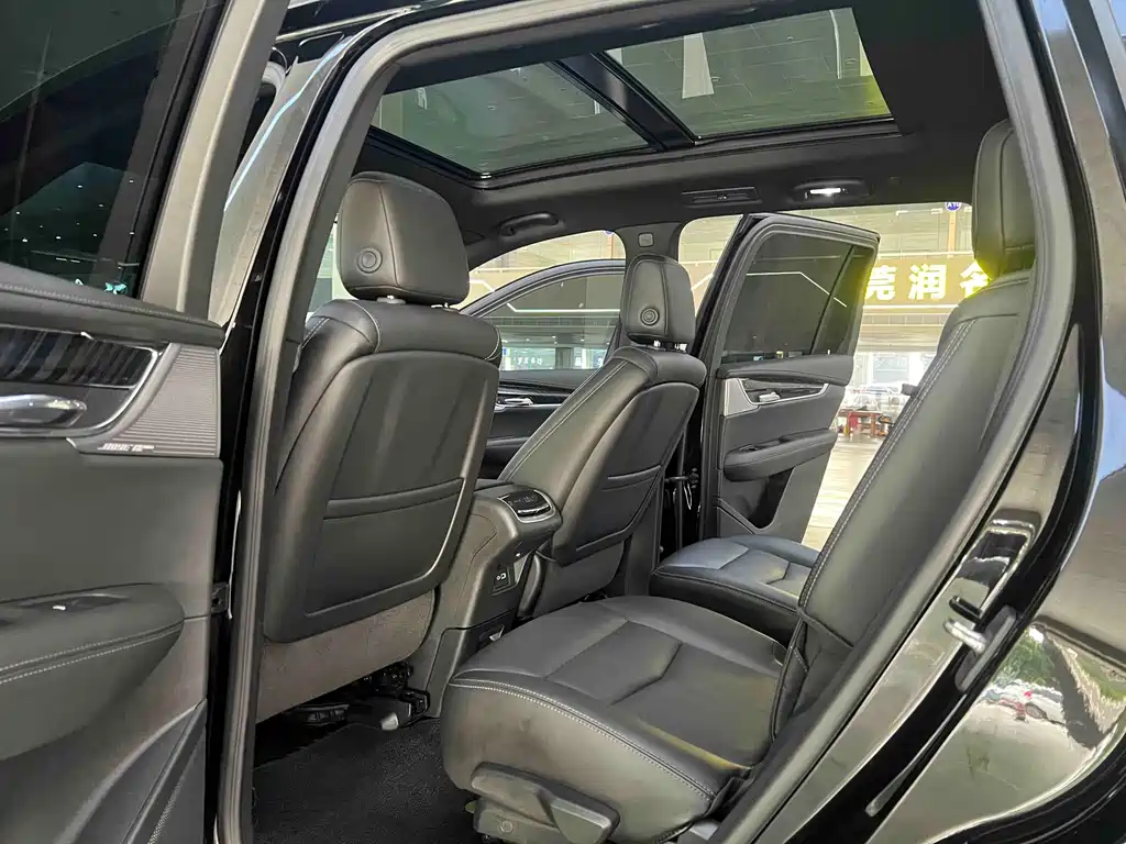 Cadillac XT6 — миниатюра 9
