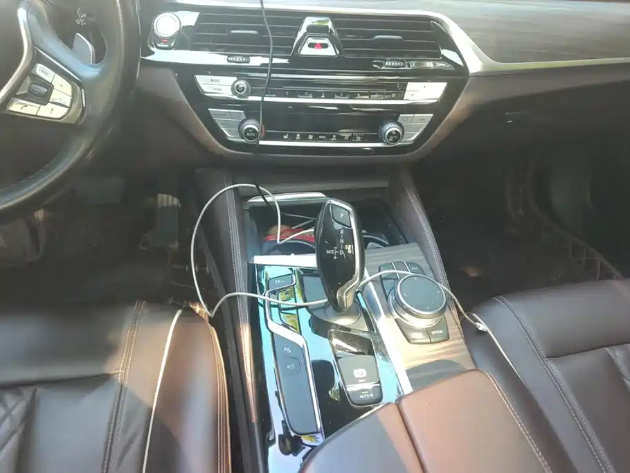 BMW 5 Series — миниатюра 16