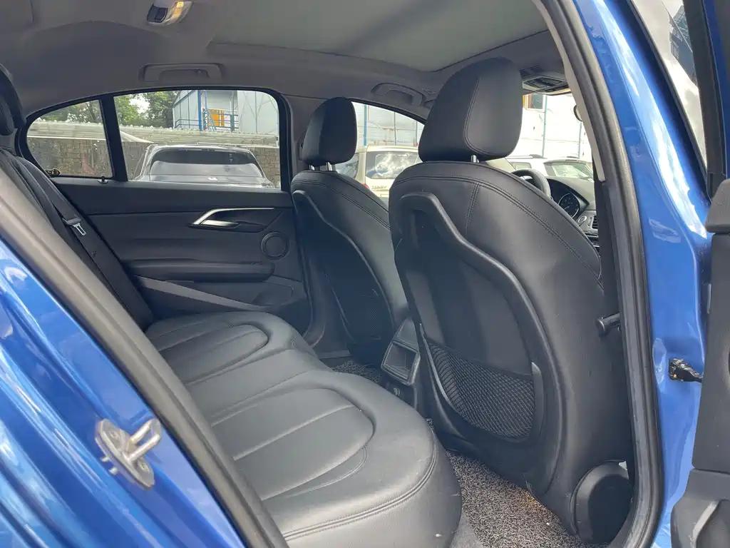 BMW 1 Series — миниатюра 11