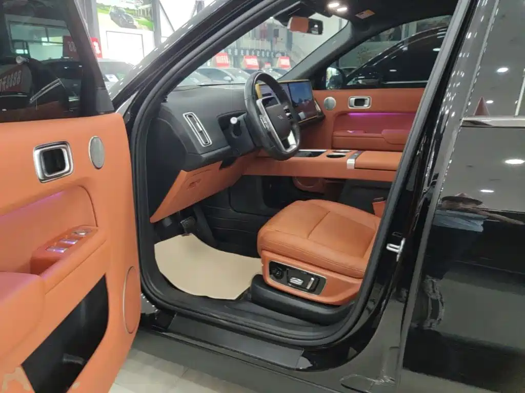 Li Auto Li L8 — миниатюра 16