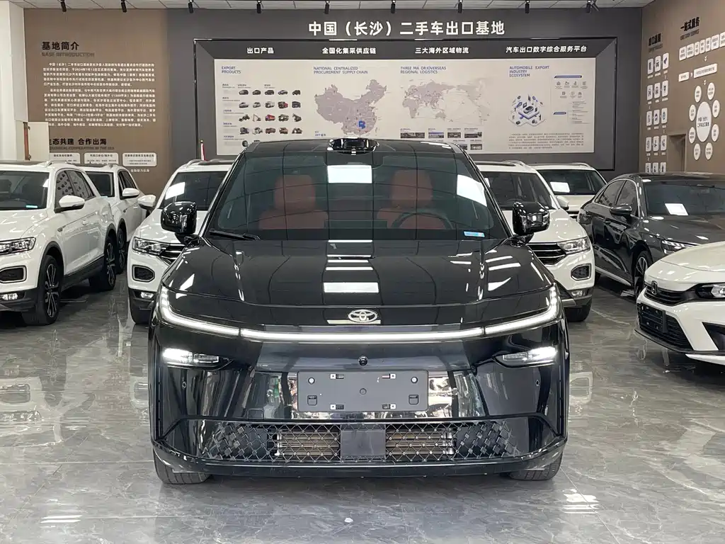 Toyota bZ3X — миниатюра 2