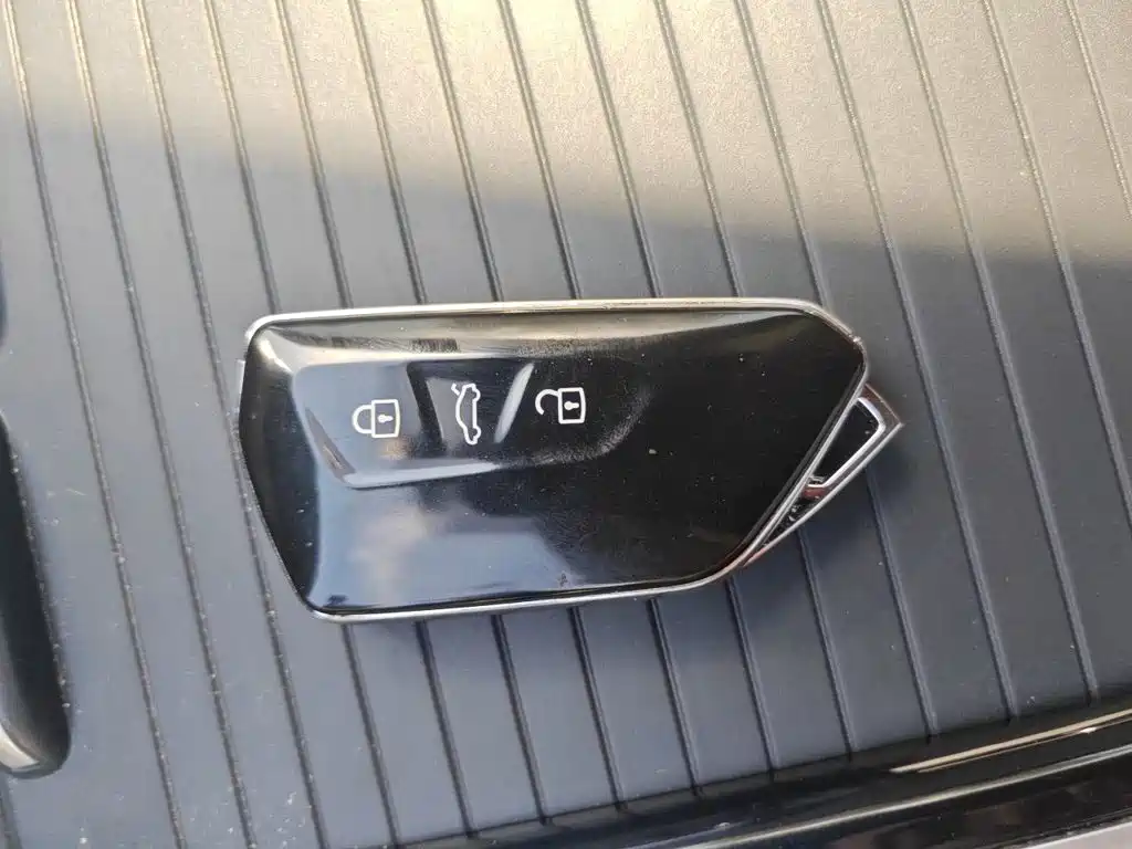 Volkswagen ID.6 Crozz — миниатюра 9