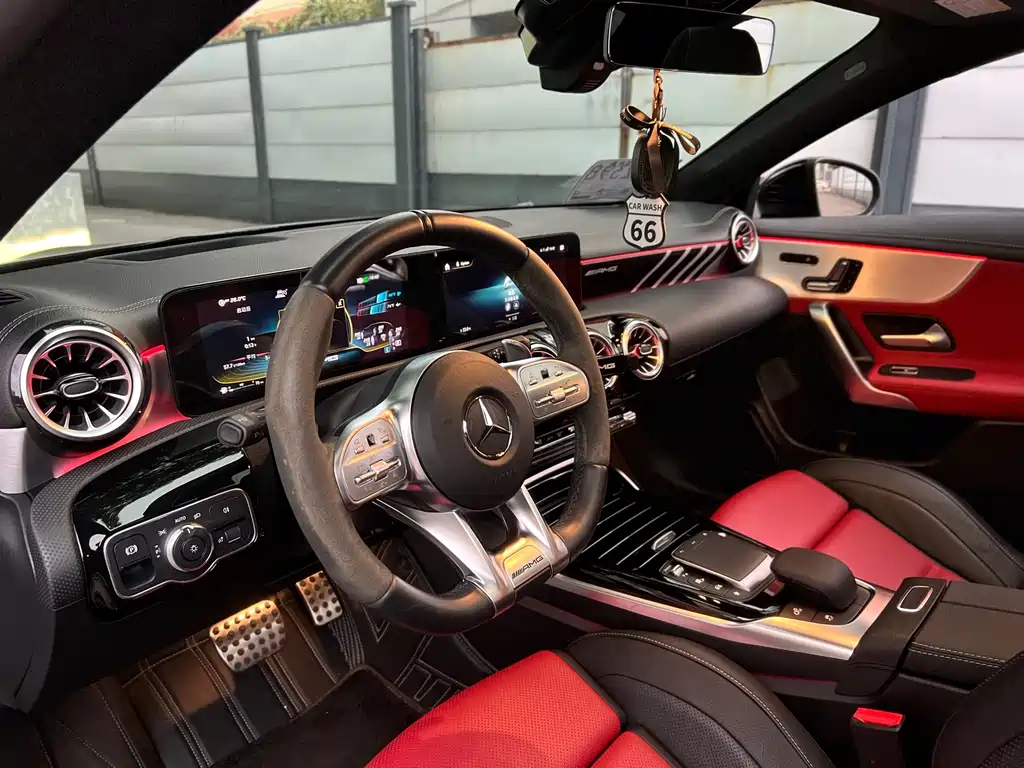 Mercedes-Benz CLA AMG — миниатюра 9