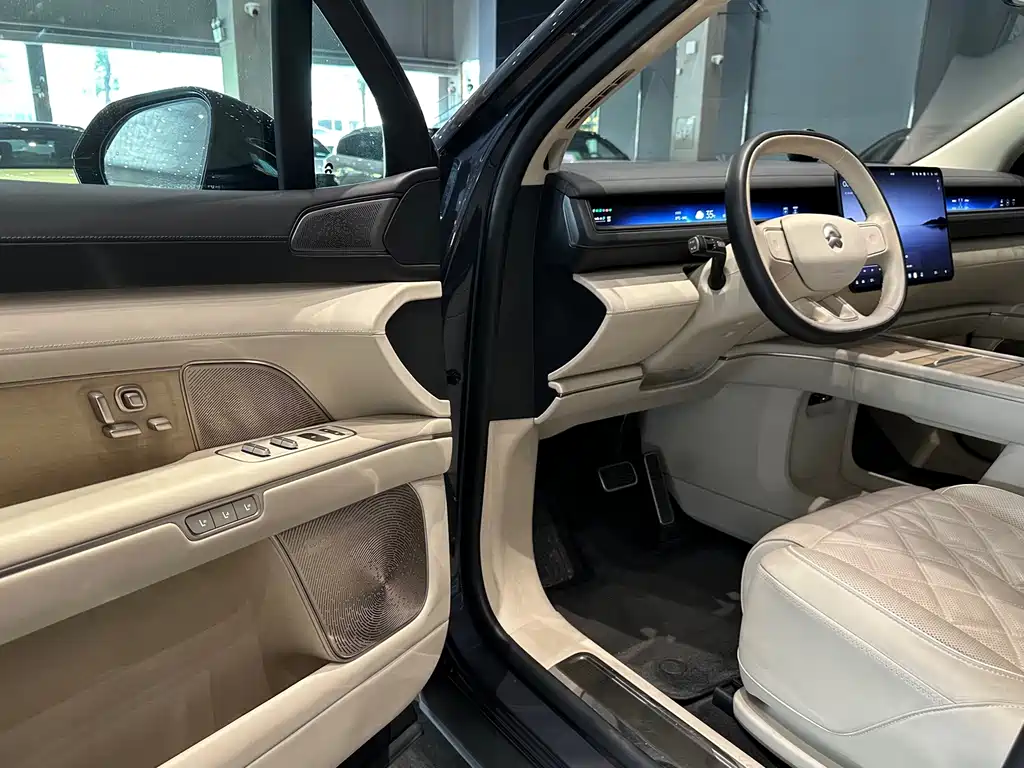 NIO ES8 — миниатюра 10