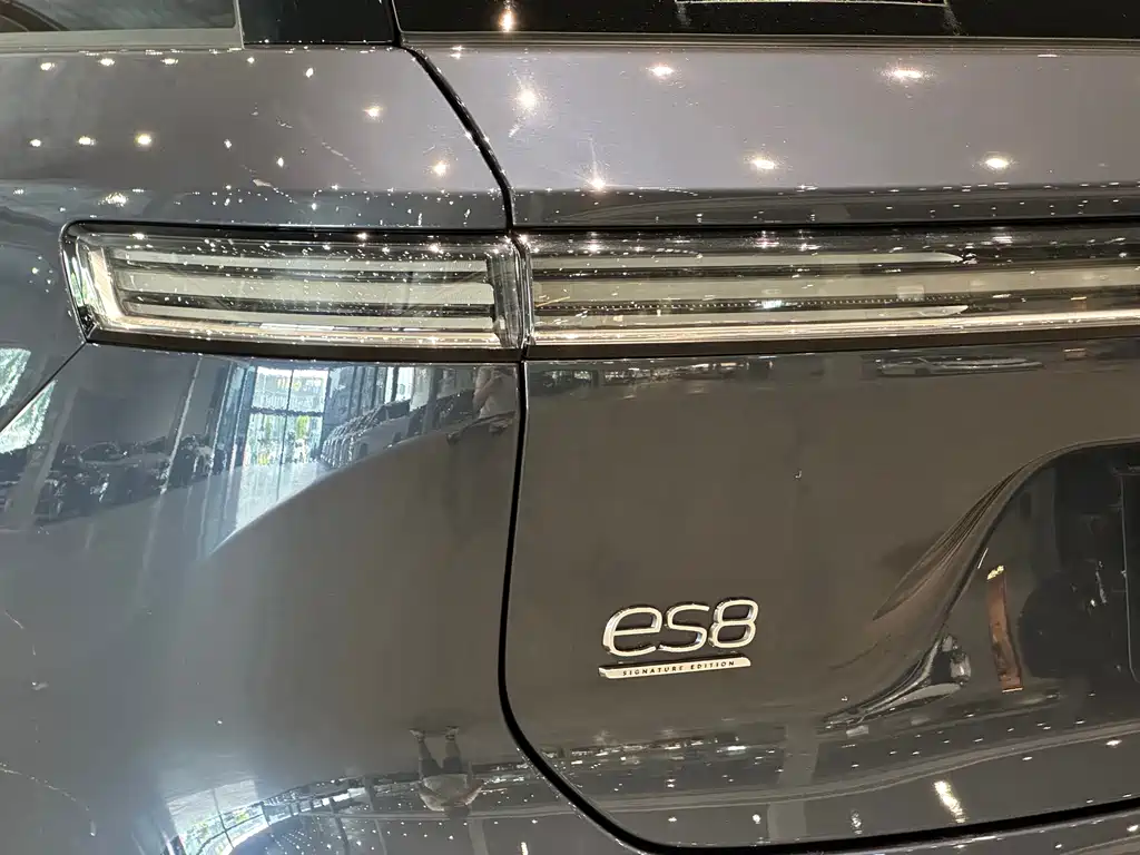 NIO ES8 — миниатюра 6