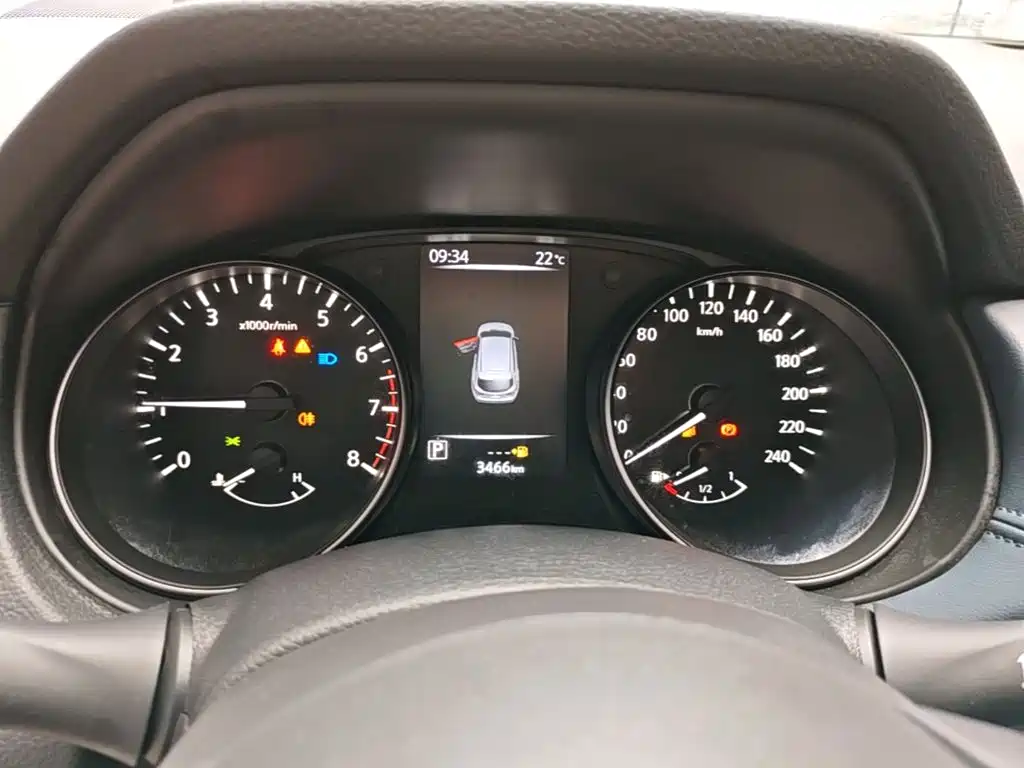 Nissan Qashqai — миниатюра 12