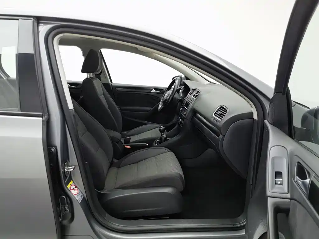 Volkswagen Golf — миниатюра 23