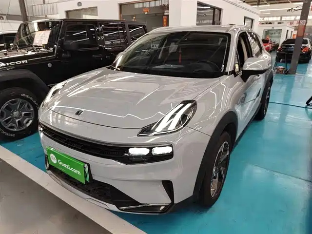 LYNK  & CO. 06 EM P 2021