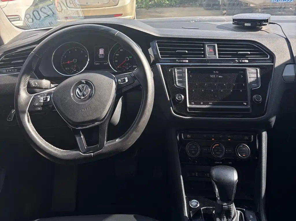 Volkswagen Tiguan L — миниатюра 10