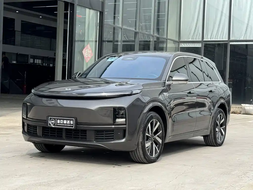 Li Auto L8